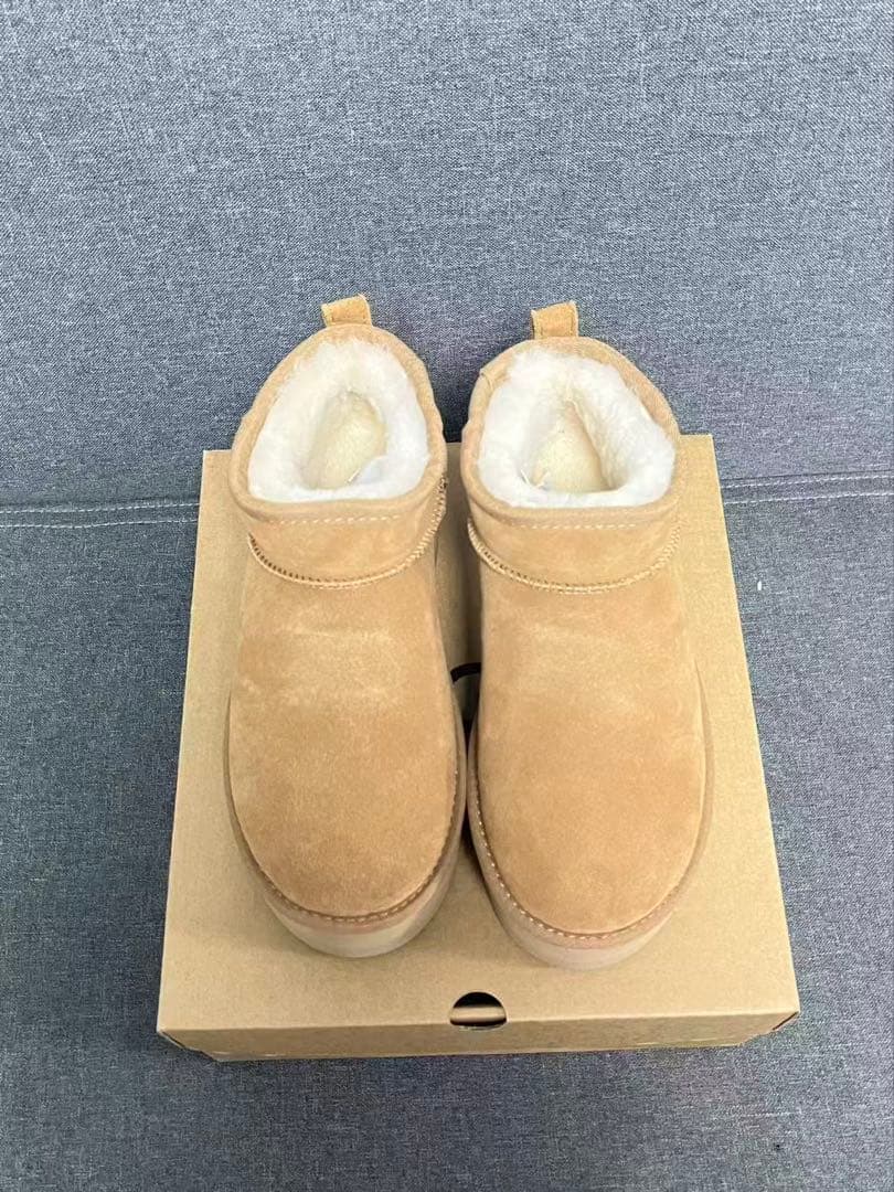 UGG レディース 厚底クラシックウルトラミニ 23.5cm #37 ベージュ