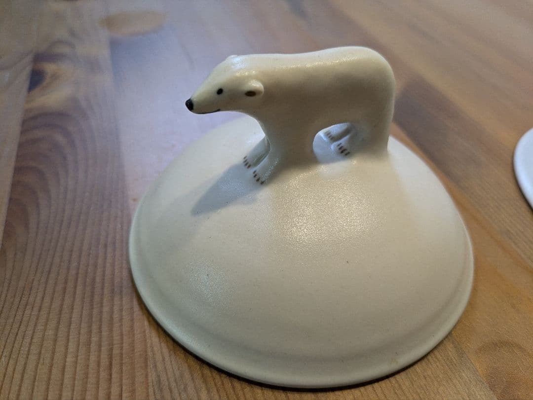 小堤晶子　ホッキョクグマ付き陶器ボウル