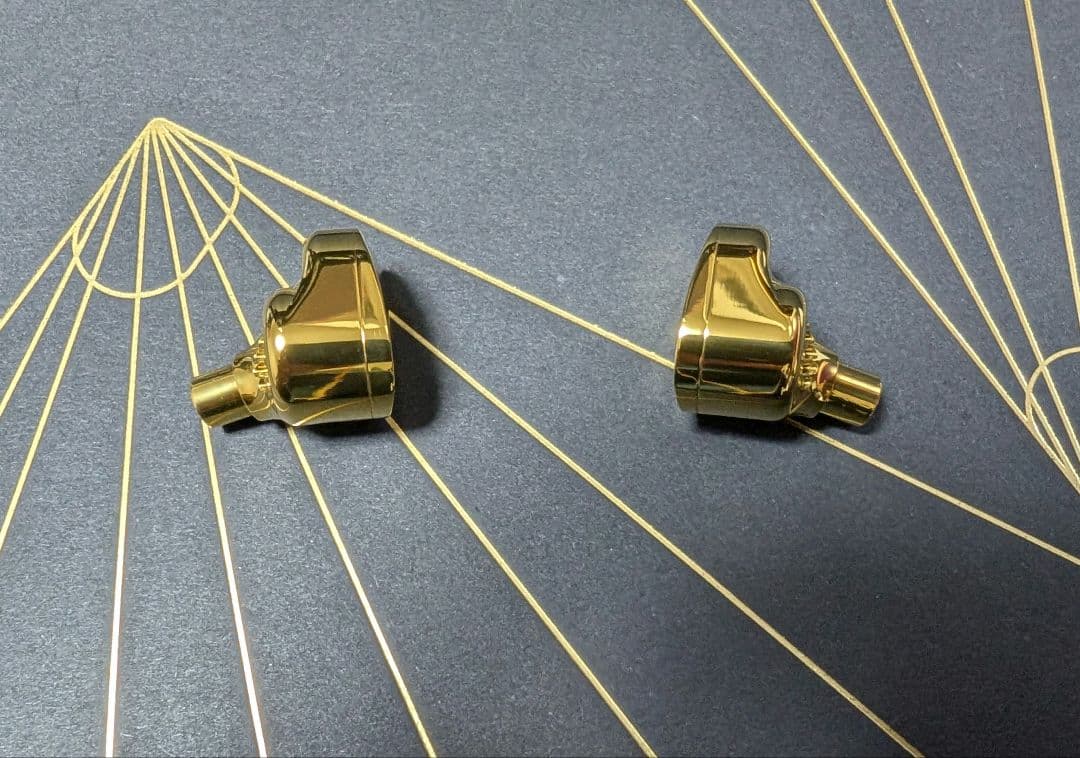 水月雨(MOONDROP) ILLUMINATION-光