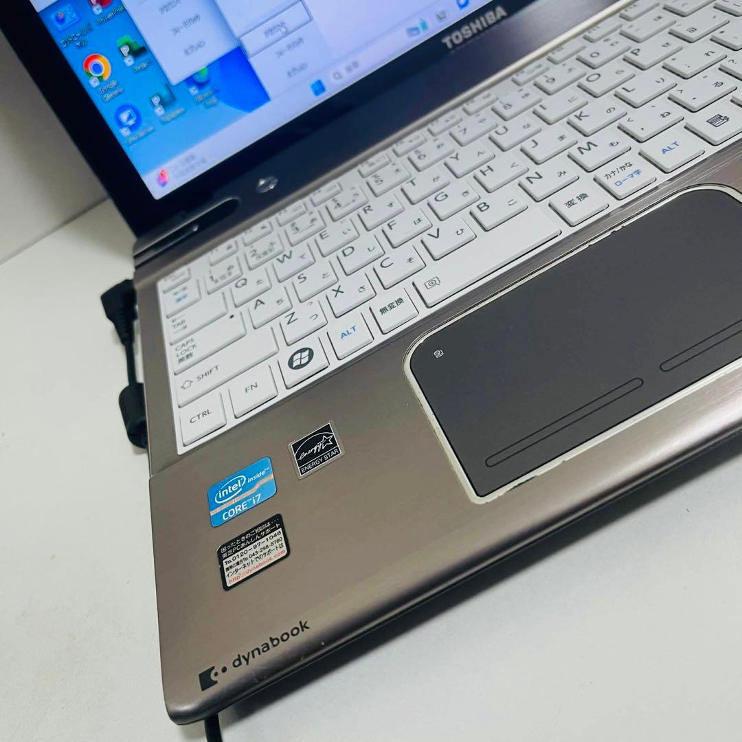 T5 TOSHIBAノートパソコンi7高速SSDサクサク動くWindows11