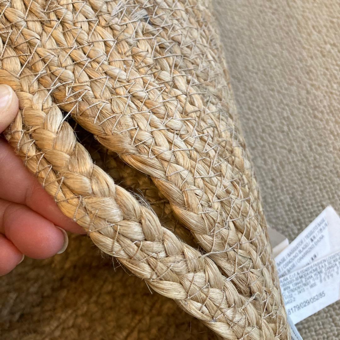 zara ナチュラルジュート円形ラグ 直径約208㎝　ホツレあり。