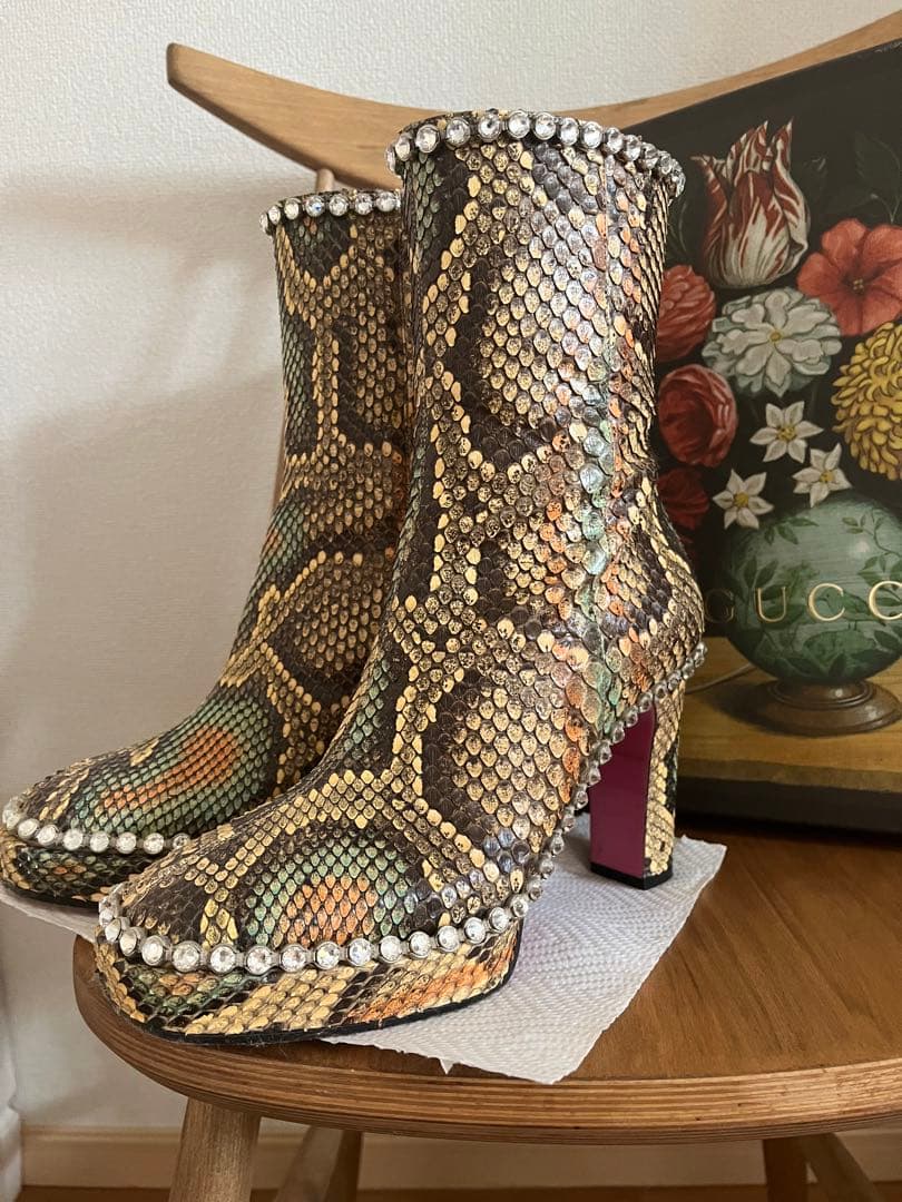 ☆虎馬☆　GUCCI パイソンブーツ　美品