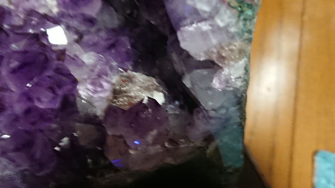 希少 ハックマナイト共生？アメジストドーム 色、形良し、ドーム内広し、存在感