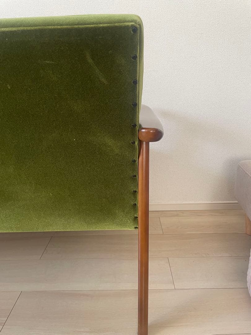 【限定一万台レア商品】カリモク60 ソファKチェア 限定復刻プレート仕様