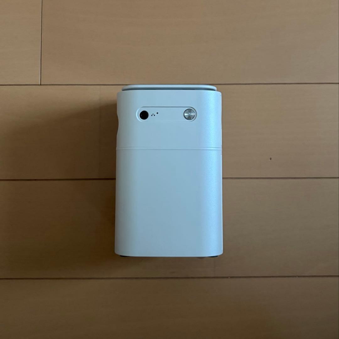 CINEMAGEmini シネマージュミニ ホワイト プロジェクター本体　三脚付