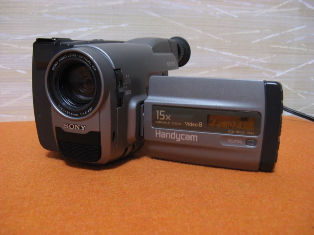 動作OK❗️☆SONYの液晶8ミリビデオカメラ・CCD-TRV20