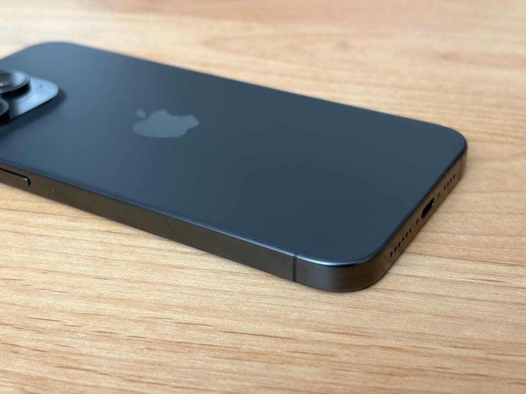 【美品】iPhone15 Pro Max 256gb