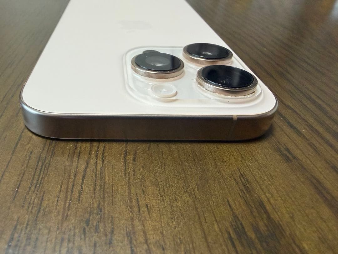 iPhone16pro 256 デザート