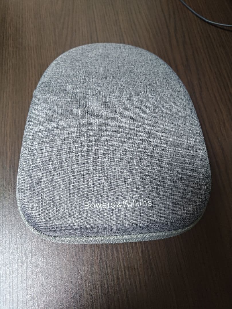 Bowers & Wilkins ワイヤレスヘッドホン　pi7