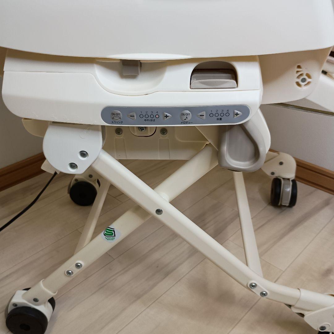 美品 Combi コンビ 電動ハイローチェア ルシエス