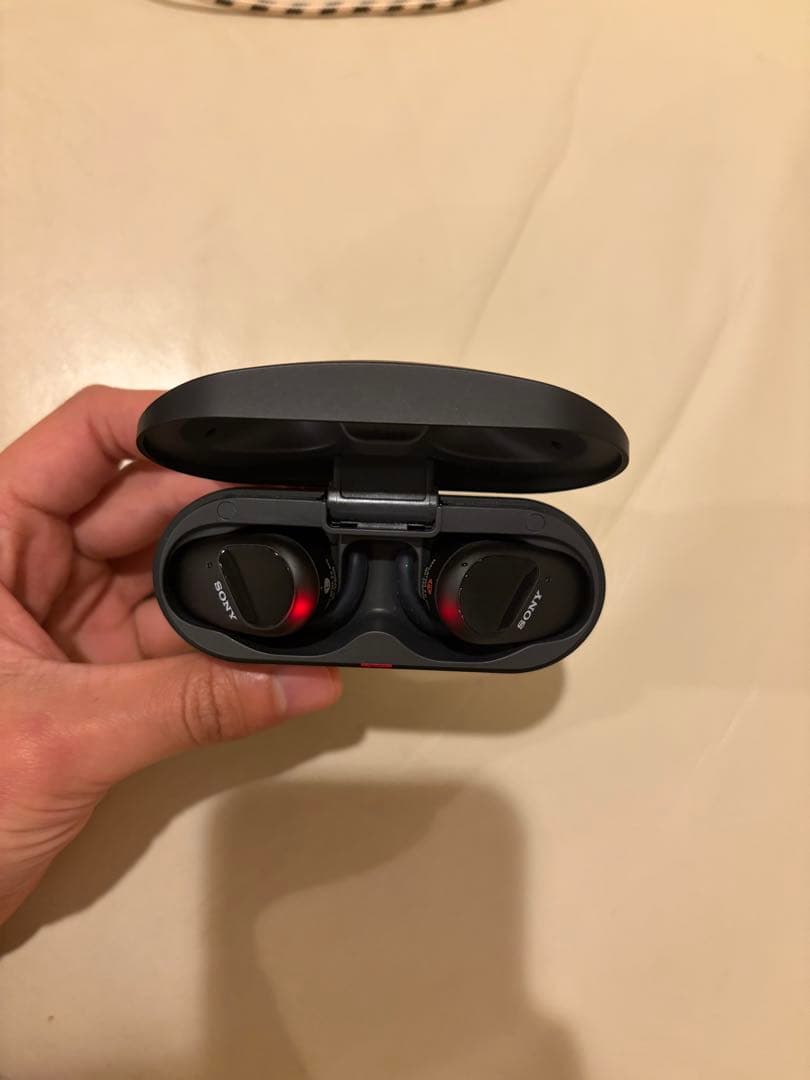 SONY WF-SP800N ブラック ワイヤレスイヤホン ケース+イヤホンのみ