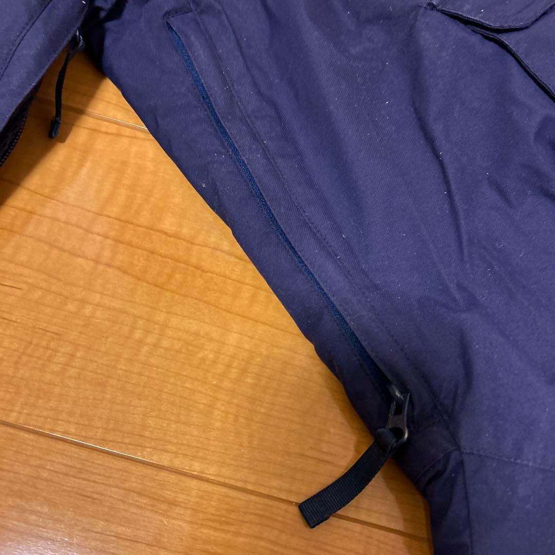 値下げ　バートン　キッズM ファー付きスノーボードウェア 上下セット　140cm