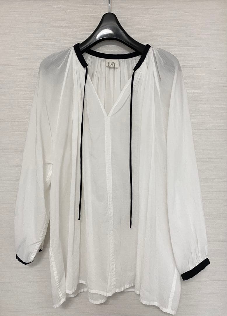 【専用】ラフアトゥール　Roughatour ギャザースモックブラウス