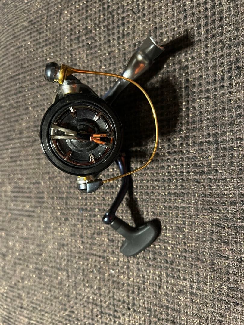 SHIMANO Vanquish 4000HG スピニングリール　(16)