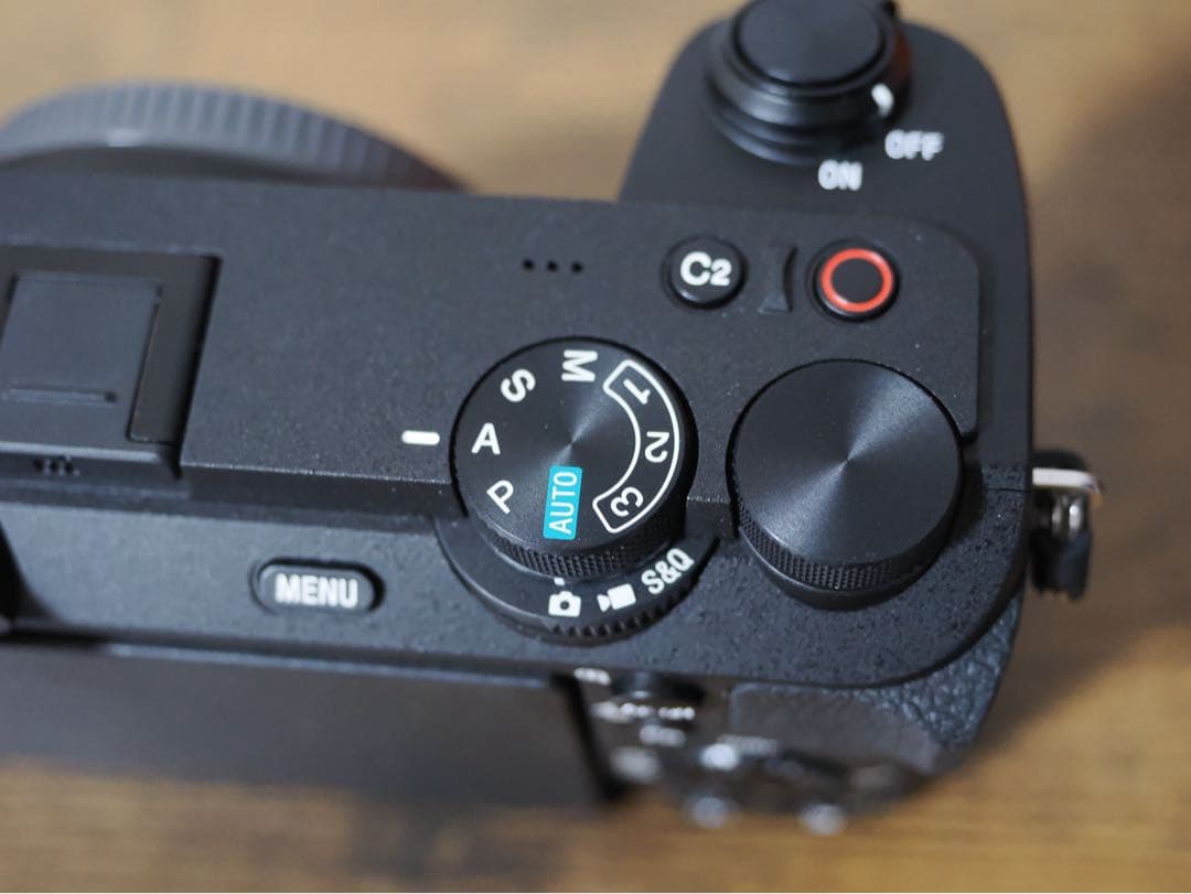 ソニー ミラーレス一眼カメラ α6700 ボディ ILCE-6700 残保証あり