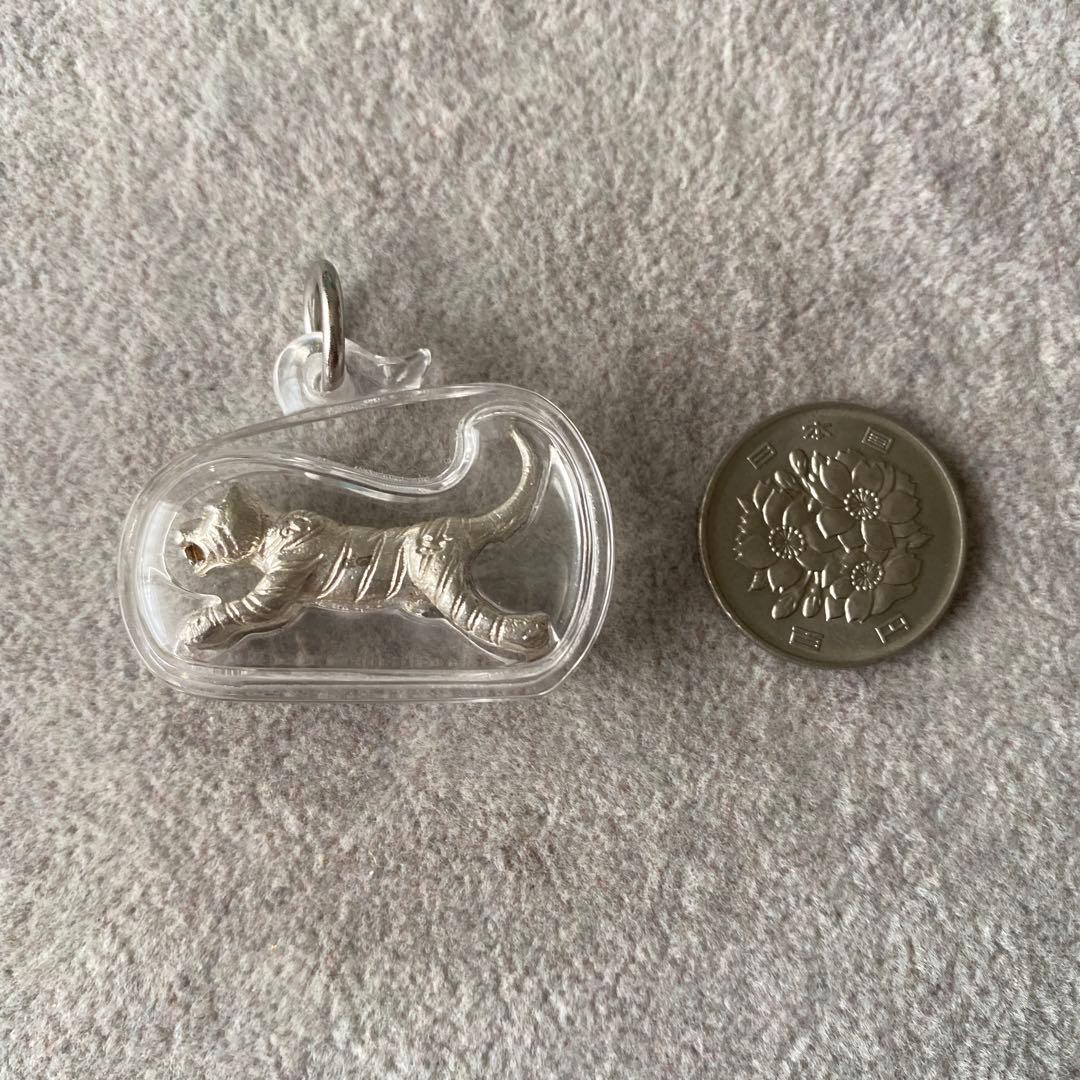 プラクルアン 純銀製 パヤスア 偉大なる虎の力 守護 危険回避 商売 御守り