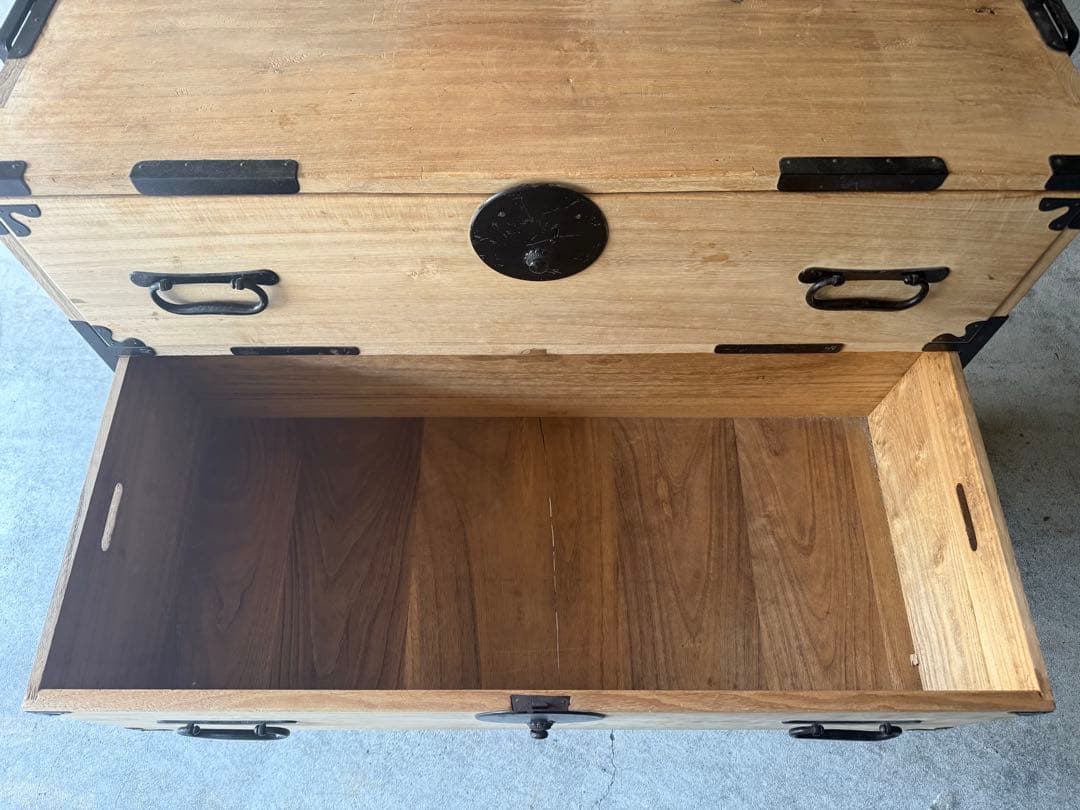 桐箪笥 和箪笥 古家具 古道具 ヴィンテージ レトロ 希少 高級金具