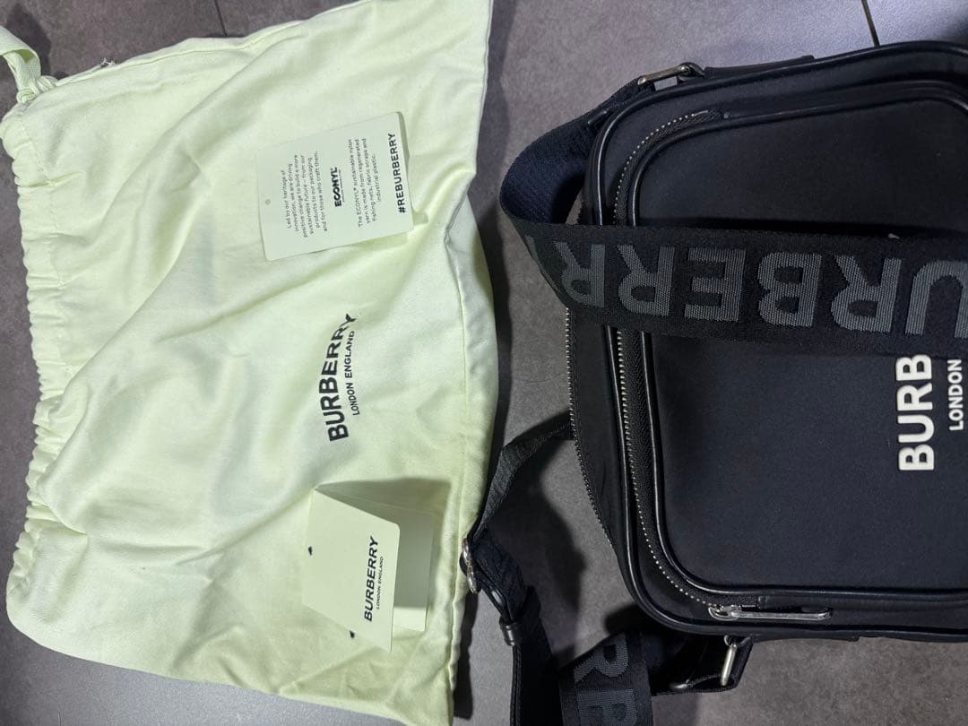 バーバリー　バッグ　ショルダー　BURBERRY