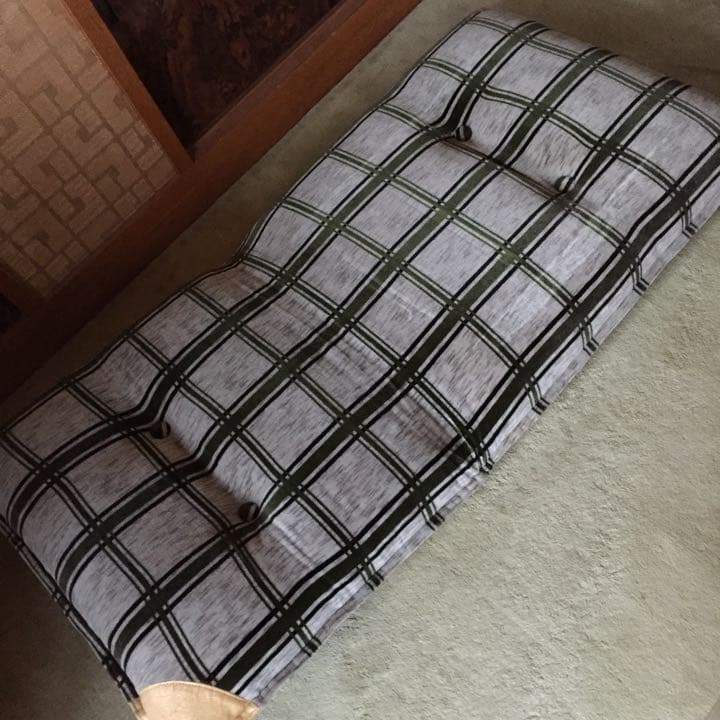 座椅子 緑　赤　2セット