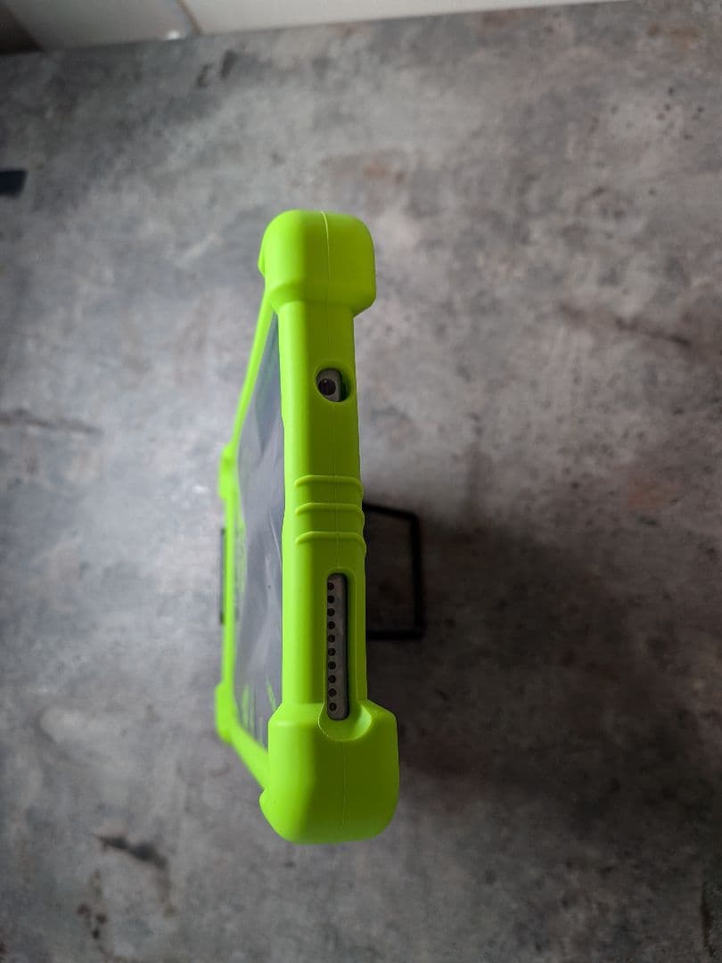 NEC LAVIE Tab T8 HD２本体　ストレージ６４ＧＢ　メモリー４GB