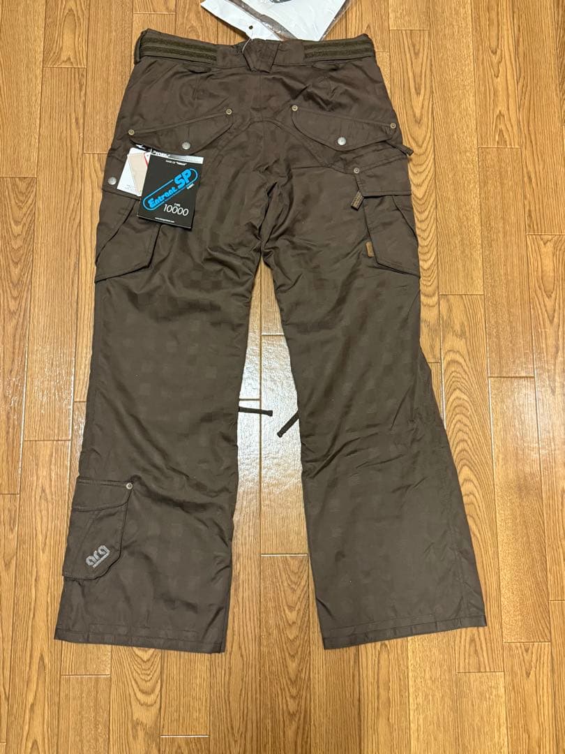 【新品・訳あり・バラ売り不可】arg スノーボードウェア上下　ピンク×ブラウン