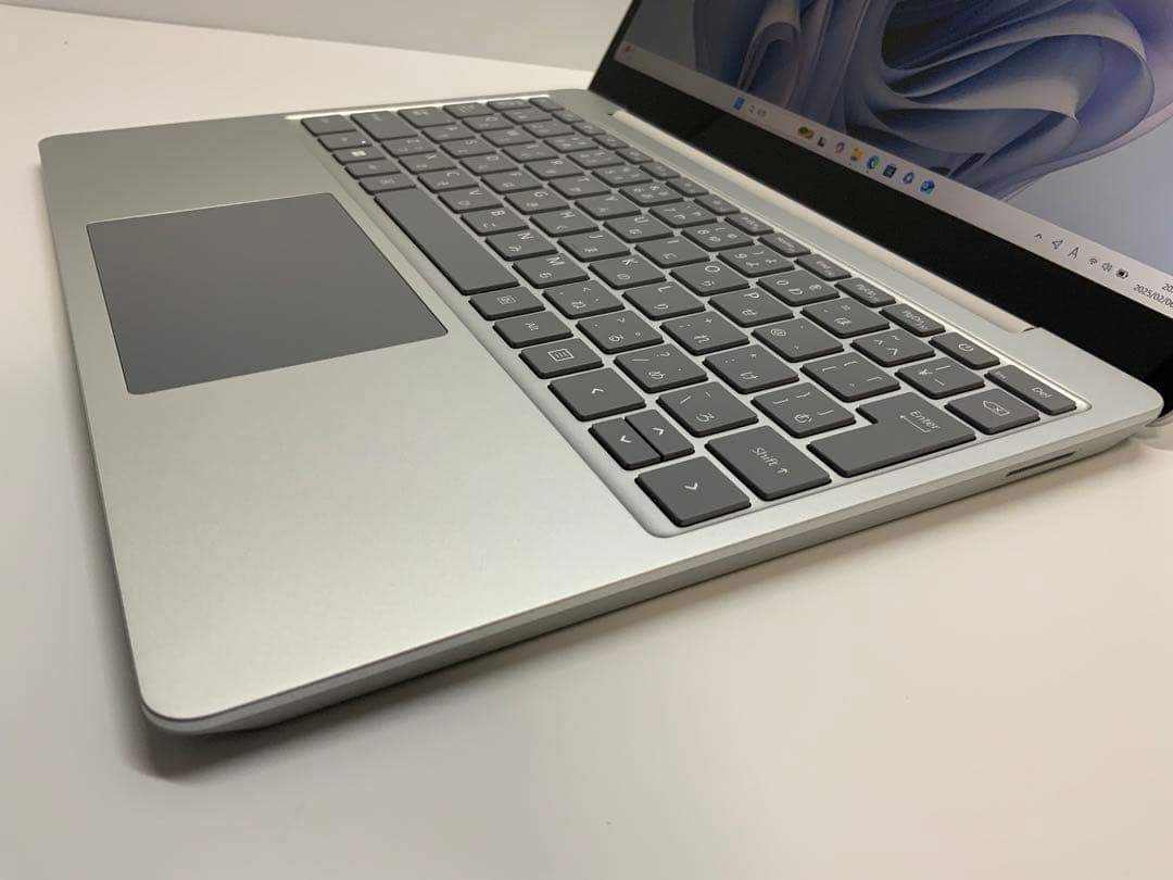 美品 Surface Laptop Go 3 Core i5 8GB 128GB
