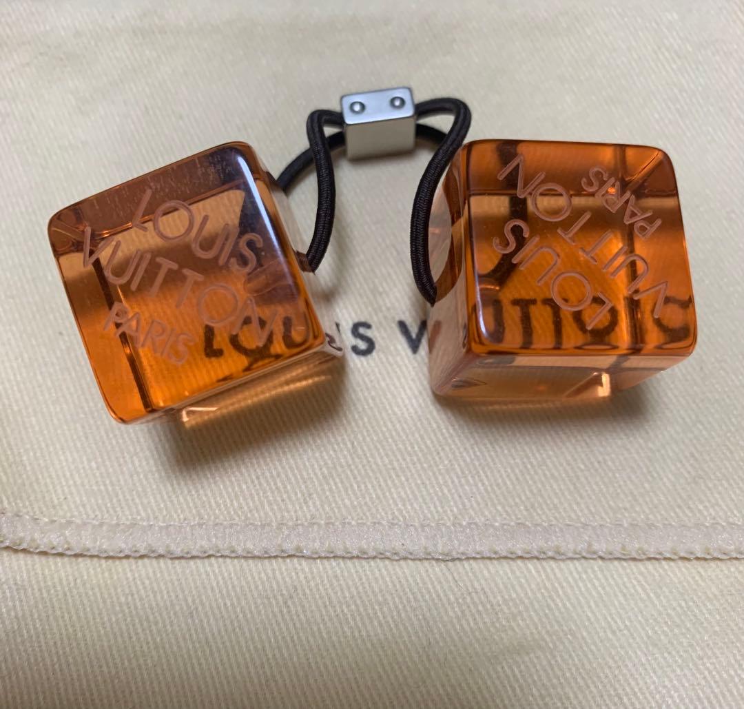 LOUIS VUITTON ヘアゴム キューブ ロゴ ブランド 2個セット