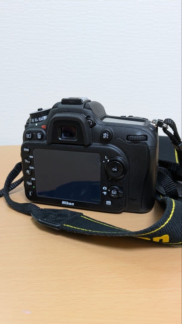 美品Nikon D7100 ボディ + AF-S 18-55mmVRレンズセット
