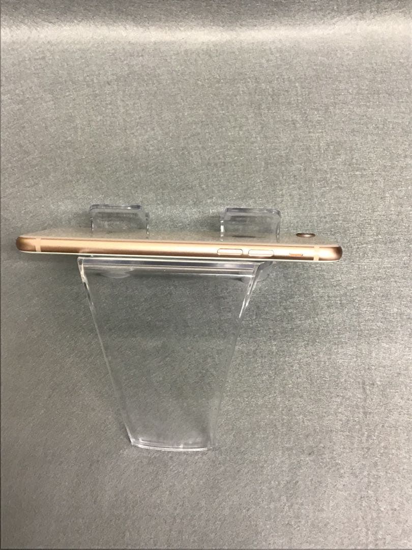 美品 国内版 SIMフリー iPhone8 64GB ゴールド色
