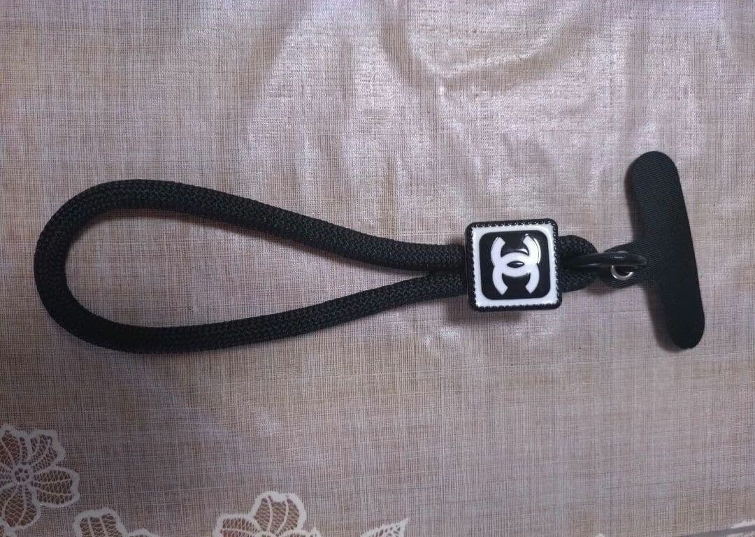 新品未使用男女ペア２本ノベルティシャネルCHANEL携帯ストラップ送料無料