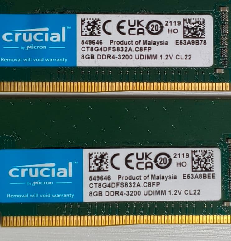 メモリ　CRUCIAL DDR4 3200MHz 8GB×2