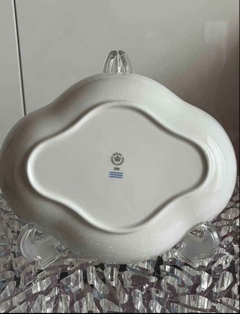 ⭐️新品未使用⭐️ スターフルーテッド クリスマス ディッシュ２枚18cm〜22cm