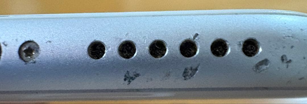 【匿名配送込】iPhone 8 64GB SIMフリー 箱ケーブル充電器付属