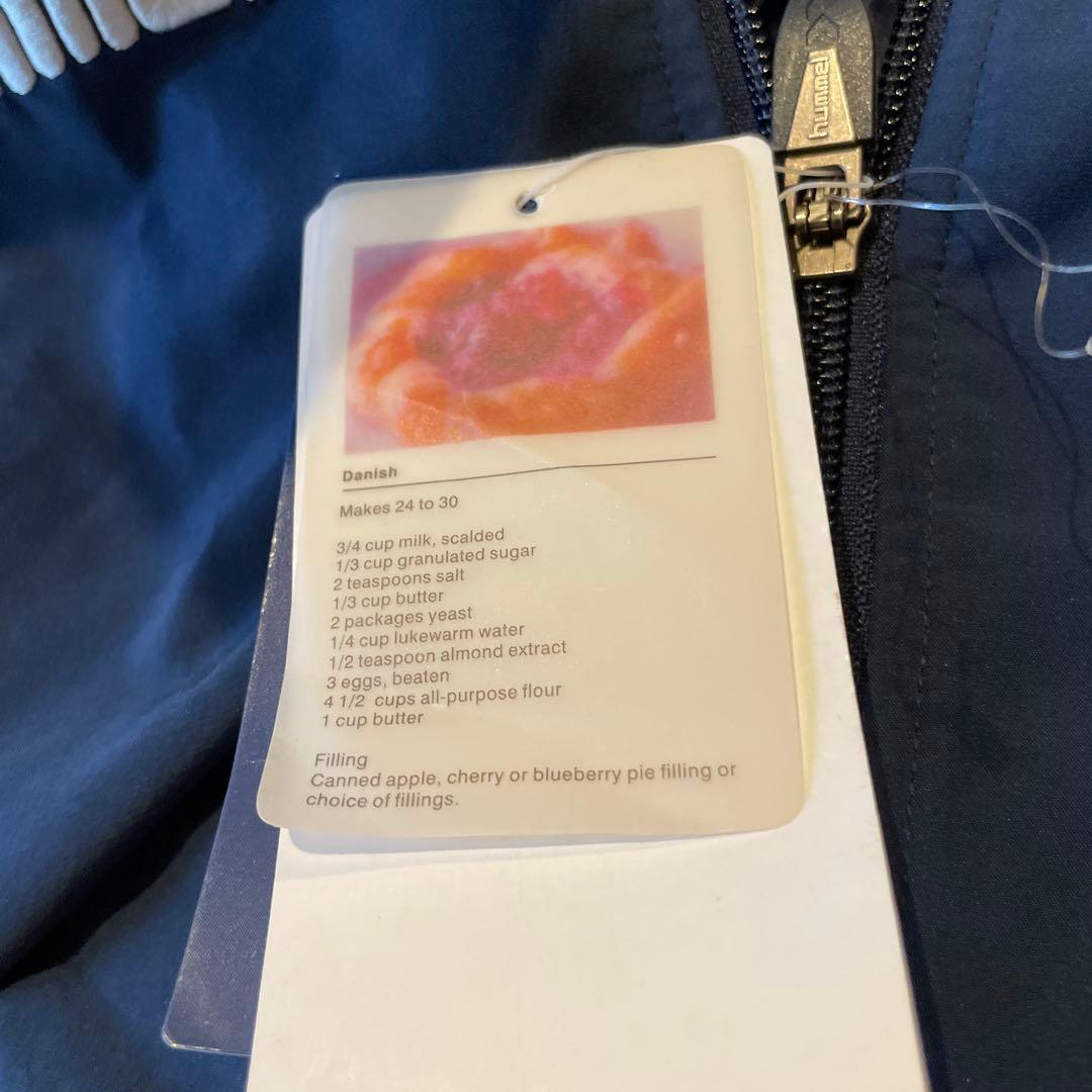 ホ　hummel ネイビーウィンドブレーカー