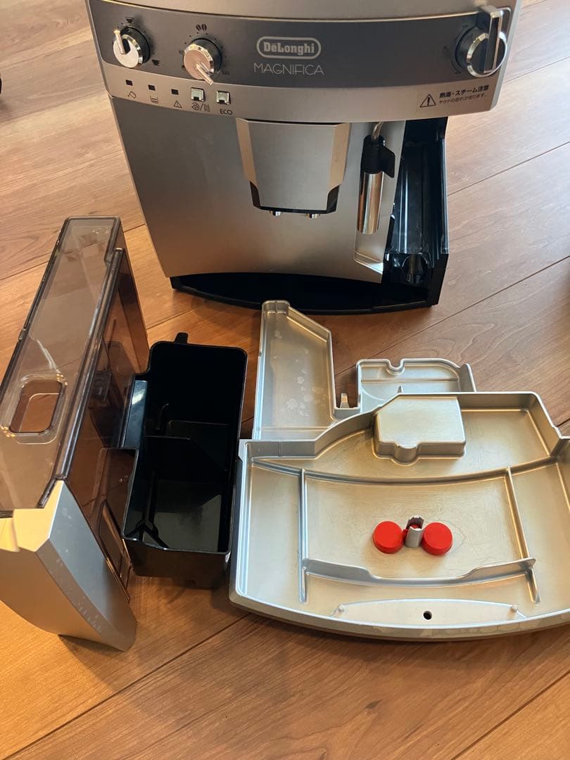 DeLonghi デロンギ　 エスプレッソマシン　ESAM03110