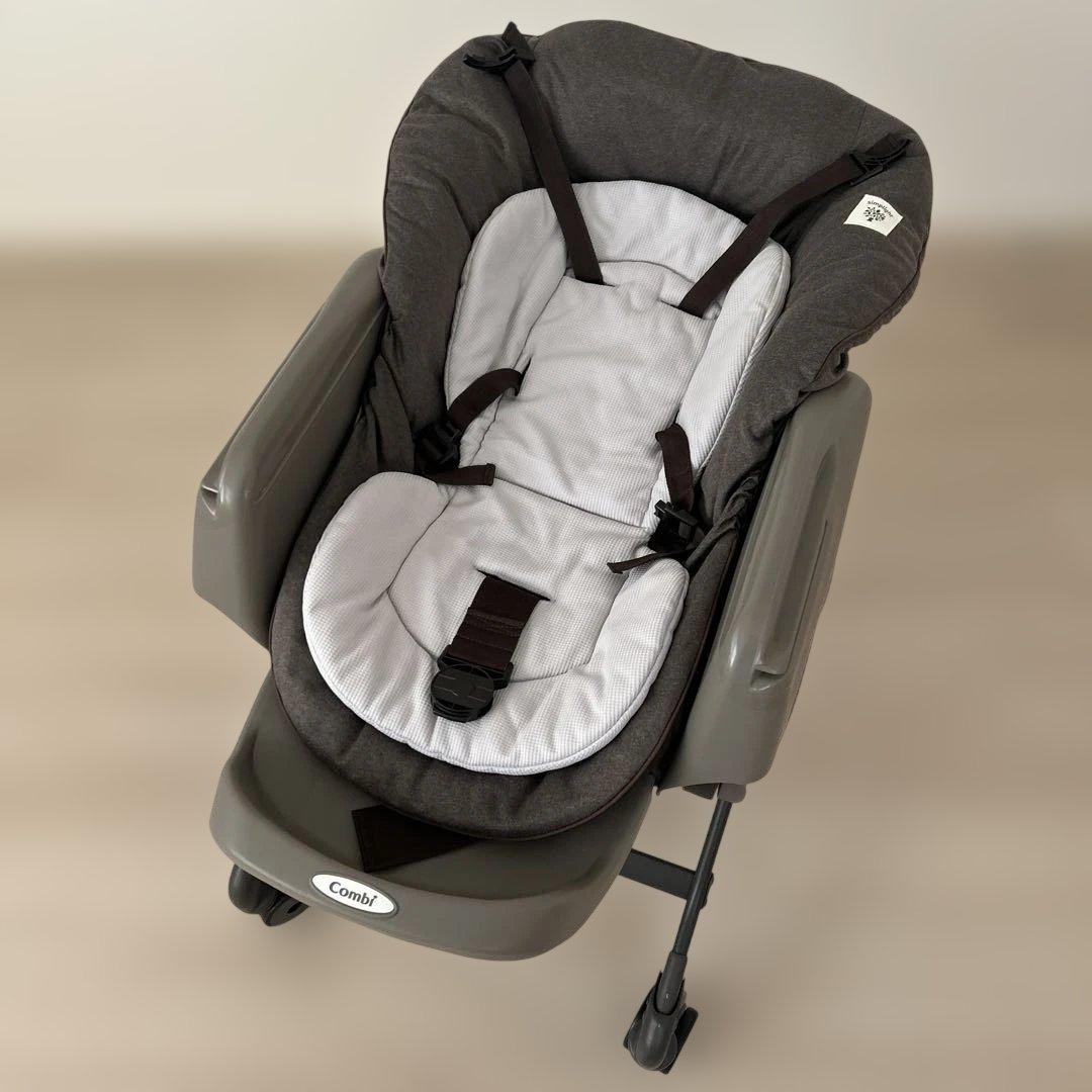 combi ネムリラ　オートスウィング　ハイローチェア　バウンサー　電動　コンビ