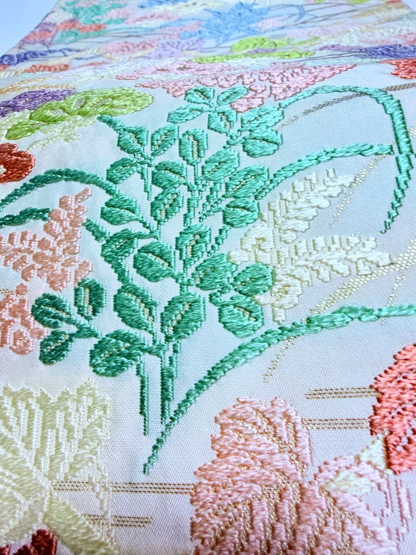 高級 袋帯 正絹 六通柄 総唐織 ホワイト 訪問着 色無地 約70万円