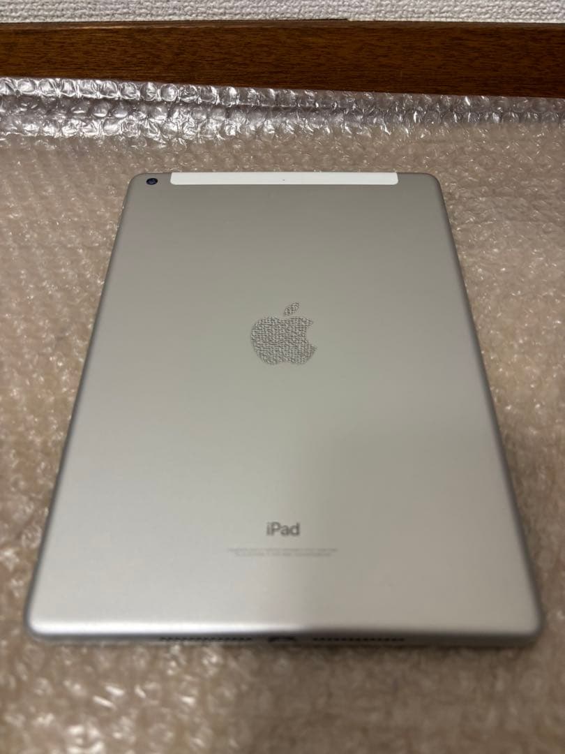 iPad本体 apple iPad 6 Wi-Fi cellular