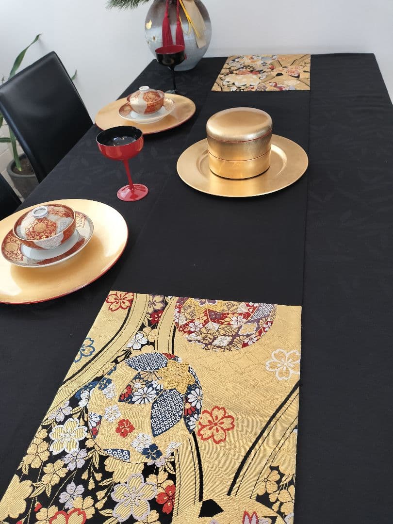 A751高級‼️ひな祭り‼️手毬‼️袋帯テーブルランナー2m19cm