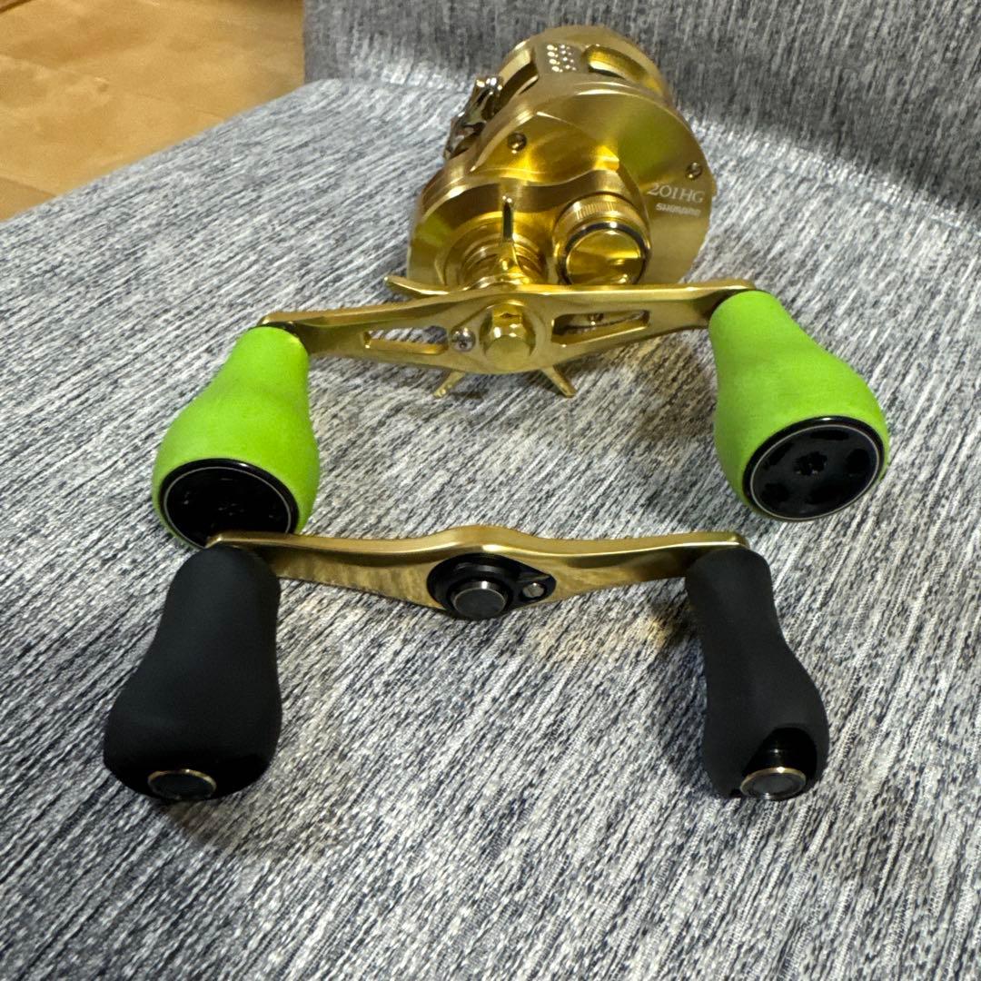 no3yes303様　シマノ 21 カルカッタコンクエスト　バリアルハンドル無し