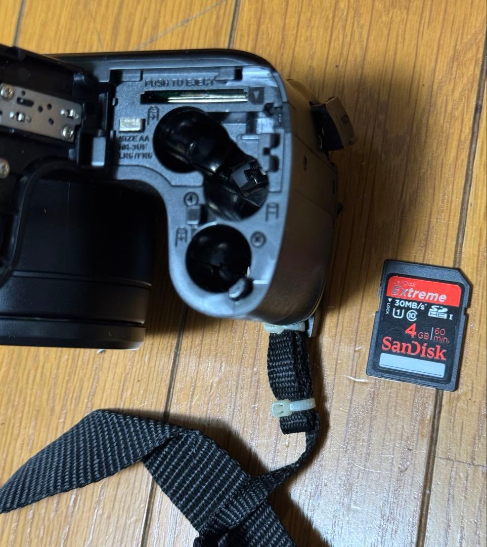 Fujifilm FinePix S8600コンパクトデジタルカメラ