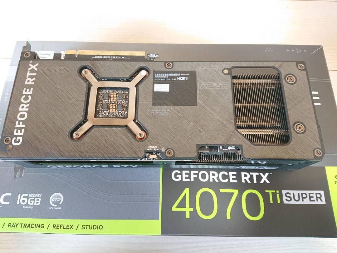 グラフィックボード・グラボ・ビデオカード ASUS GEFORCE RTX 4070Ti SUPER 16GB