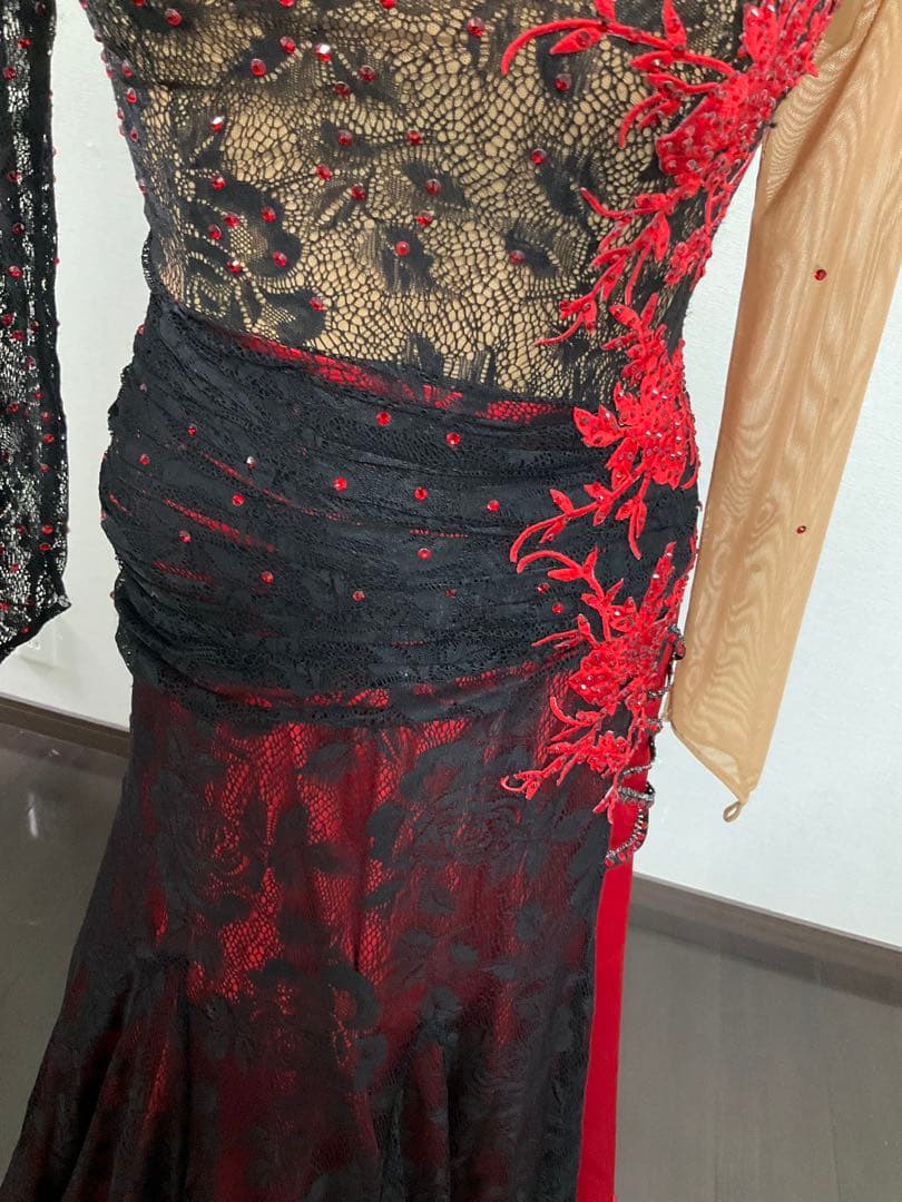 お値下げ‼️社交ダンス ラテン　カラオケ　パーティ　ML 発表会