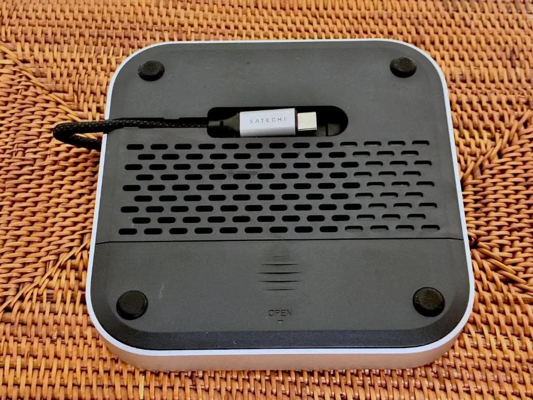 日本上陸！SATECHI STAND＆HUB FOR MacminiM4