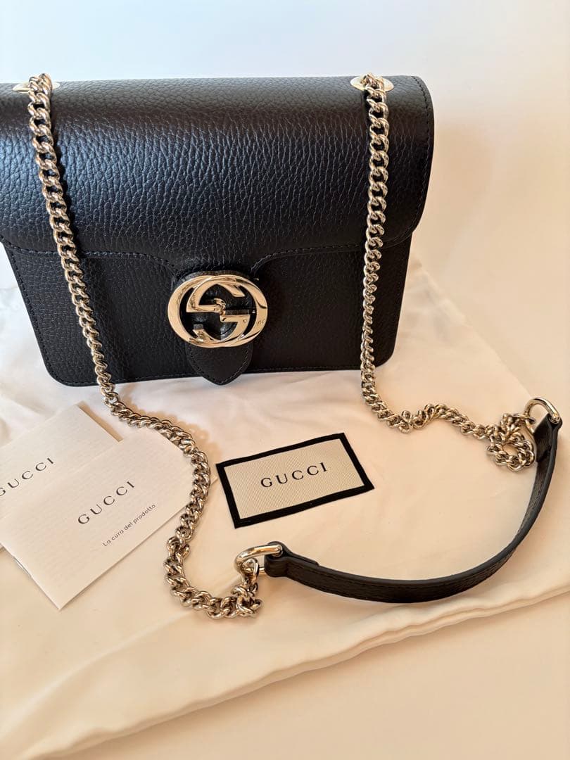 GUCCI インターロッキング　ブラック ショルダーバッグ　グッチ　チェーン