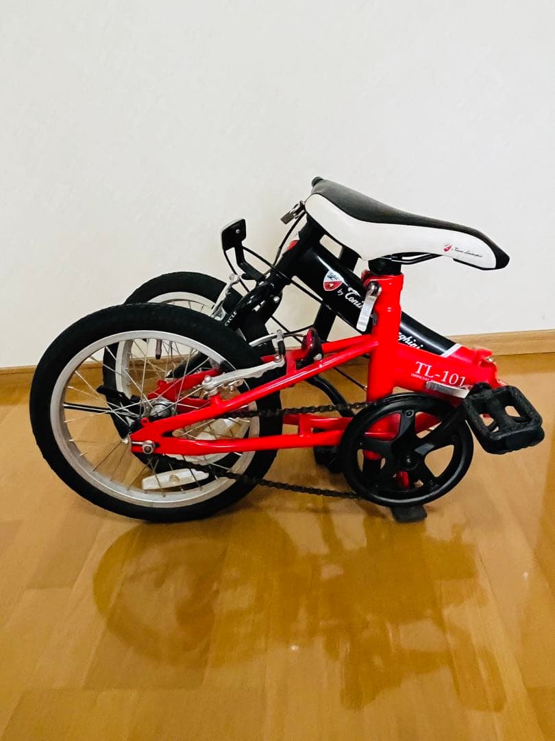 ハナさん専用ランボルギーニトニーノ折り畳み自転車１６インチ