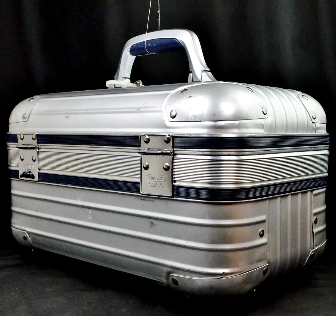 リモワ　廃盤924.38『シルバーインテグラル』アルミ・ビューティケース19L