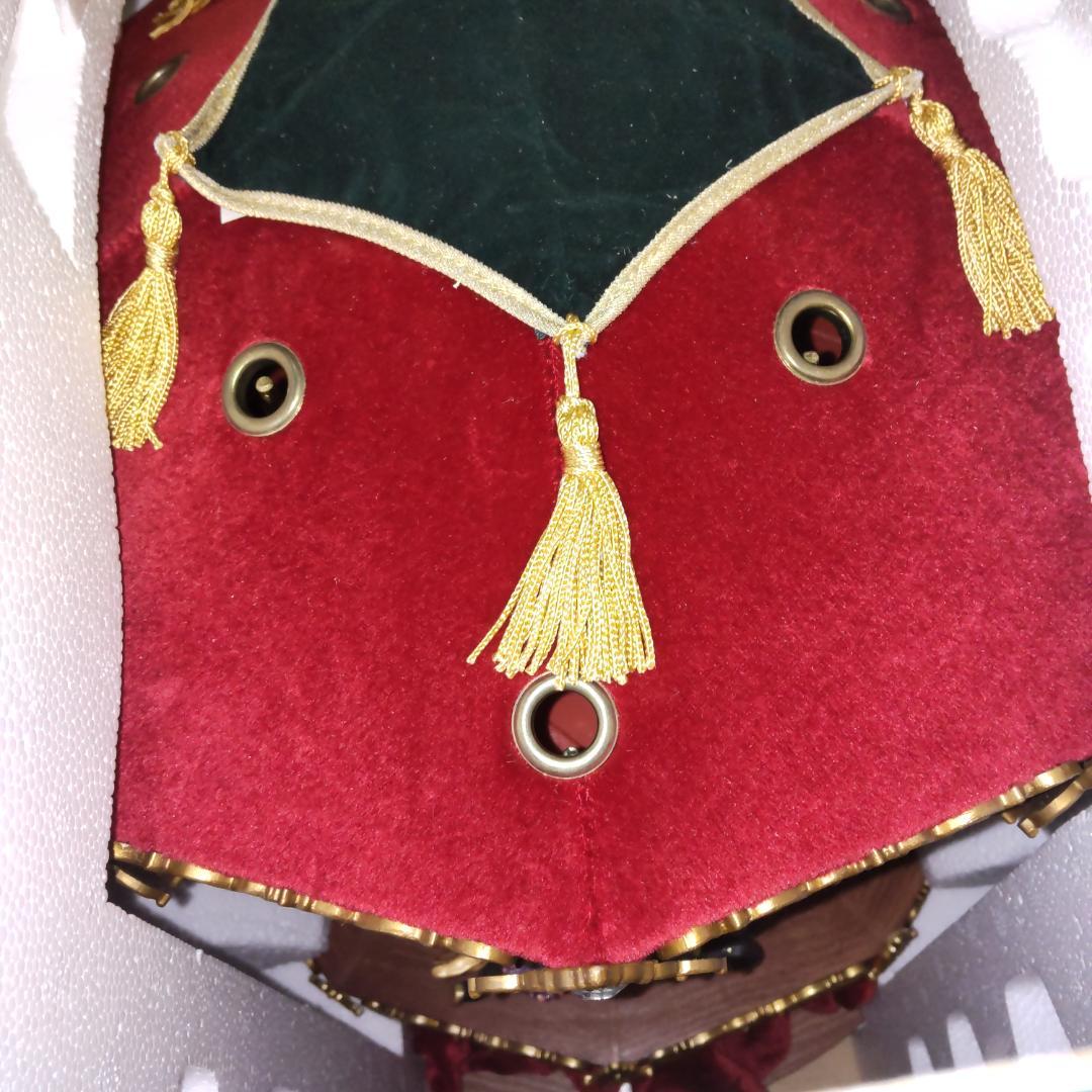 カルーセル　回転木馬　大きなメリーゴー ラウンド