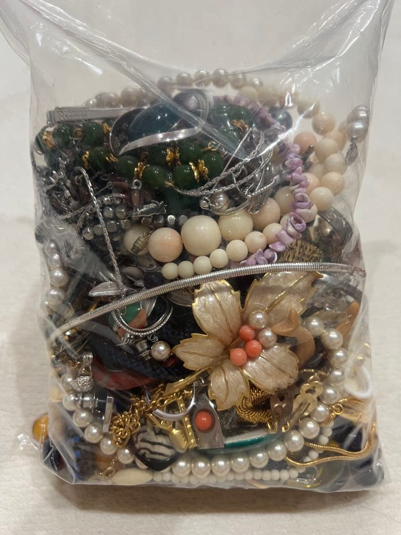 イミテーションアクセサリー まとめ売り 約2.2kg