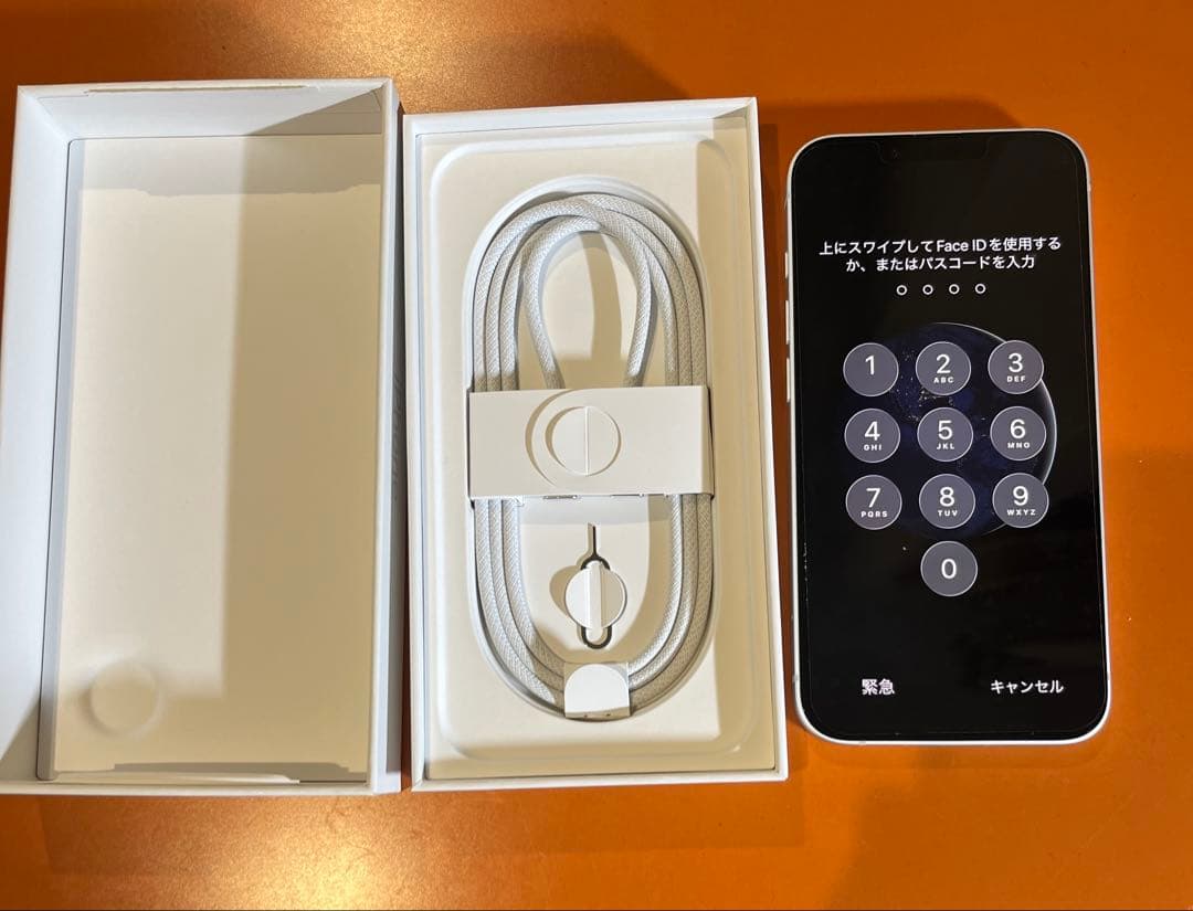 【超美品】iPhone16e 128GB ホワイトバッテリー100%シムフリー